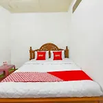 Spot On 91270 Hotel Arimbi