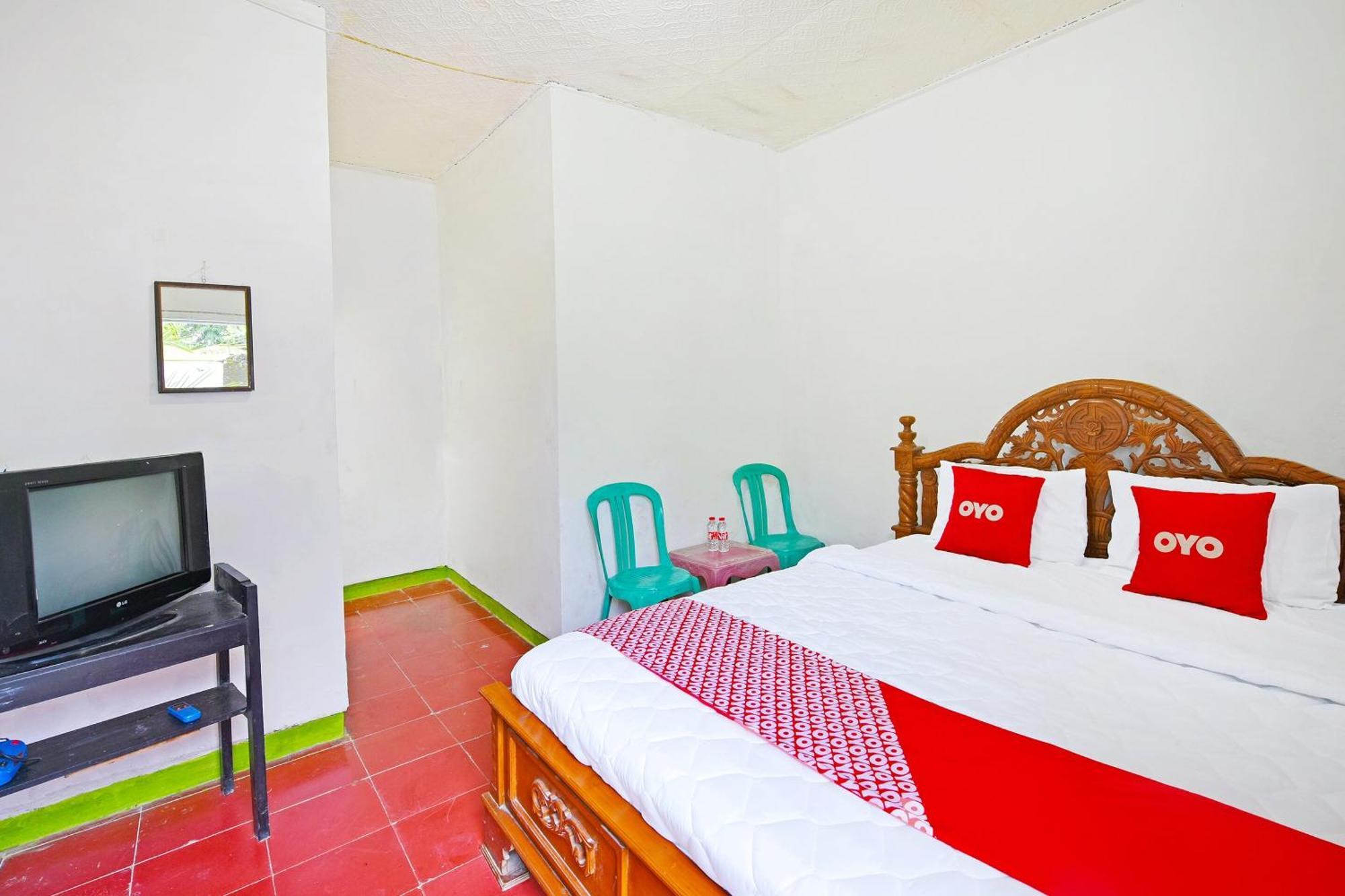 Spot On 91270 Arimbi Hotel